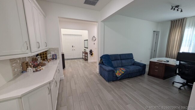 Building Photo - 5011 Beland Dr