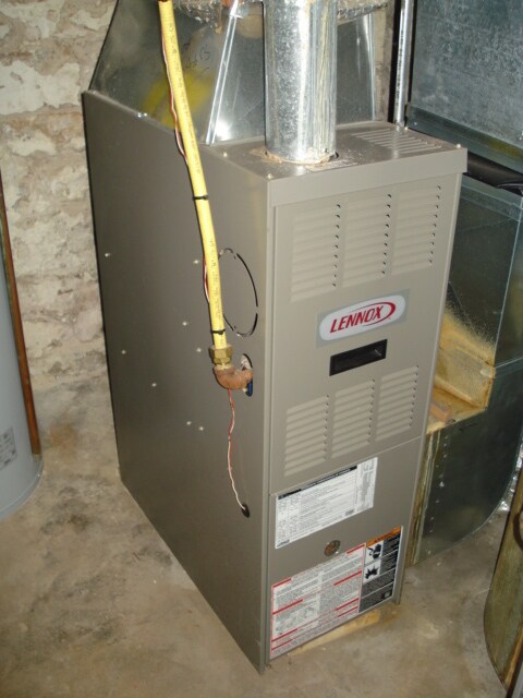 Building Photo - 1410 Winnebago St