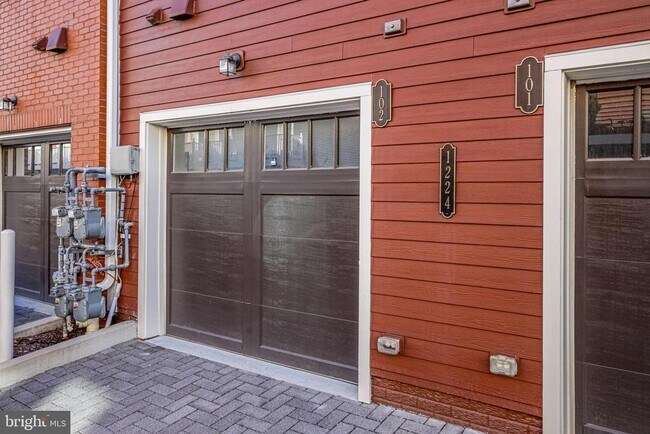 Building Photo - 1224 Main Line Blvd