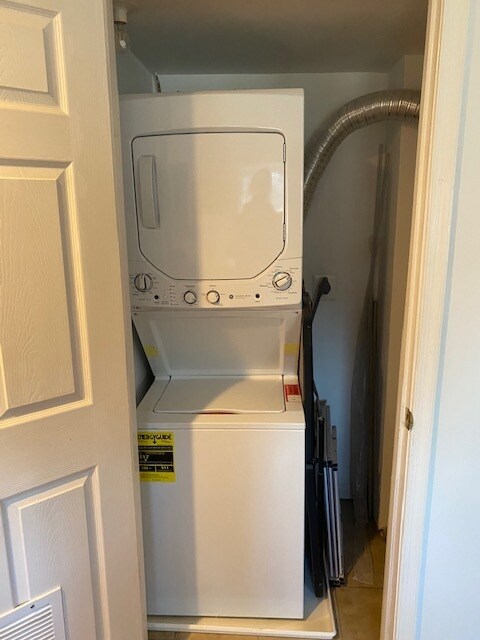 Building Photo - 27 Seaton Plz NE