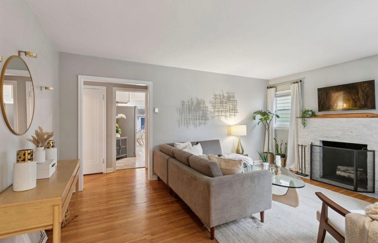 Building Photo - 5217 France Ave S