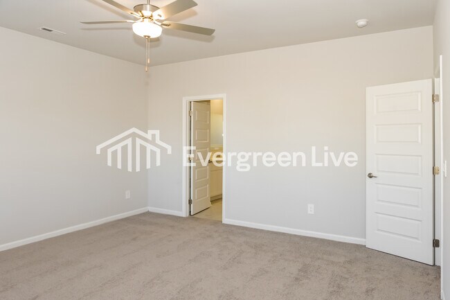 Building Photo - 107 Ashby Pond Dr