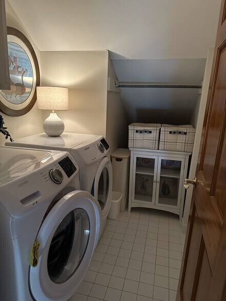 Laundry - 927 blue crab way