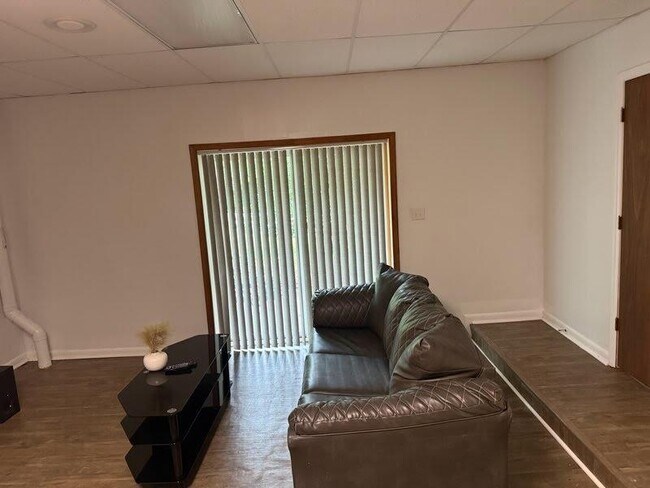 Building Photo - 3614 Heathrow Dr