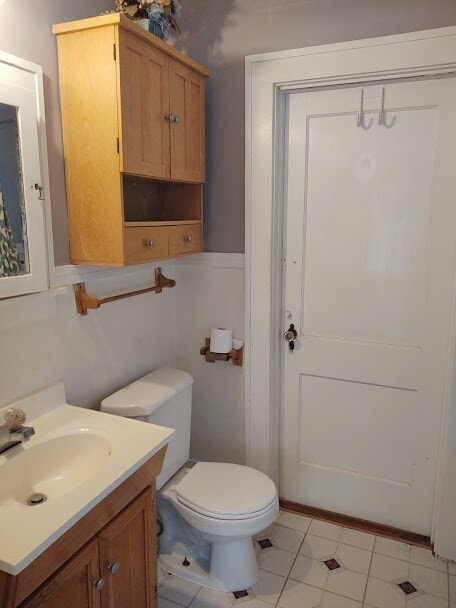 Building Photo - 2417 E Ave NE