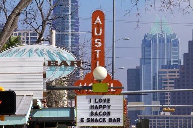 Building Photo - 2020 S Congress Ave