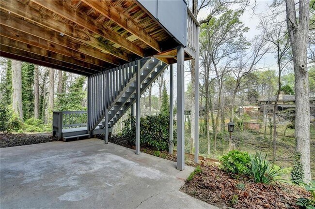 Building Photo - 3914 Granger Dr