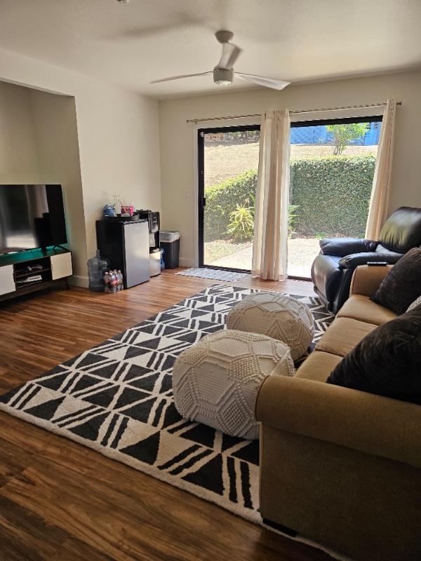 Building Photo - 140 Kaupea St