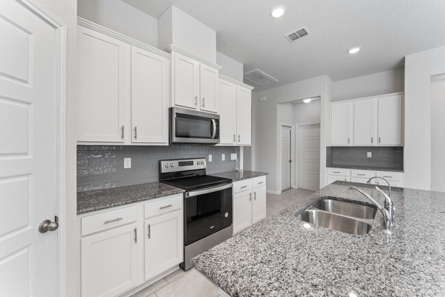 Building Photo - 229 Stag Way