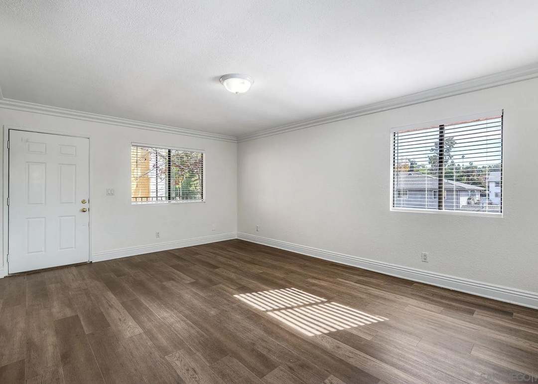 Building Photo - 9948 San Juan St