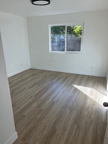 Building Photo - 3216 San Carlos Wy