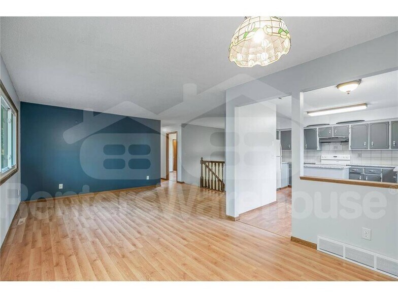 Building Photo - 1360 Adams St S