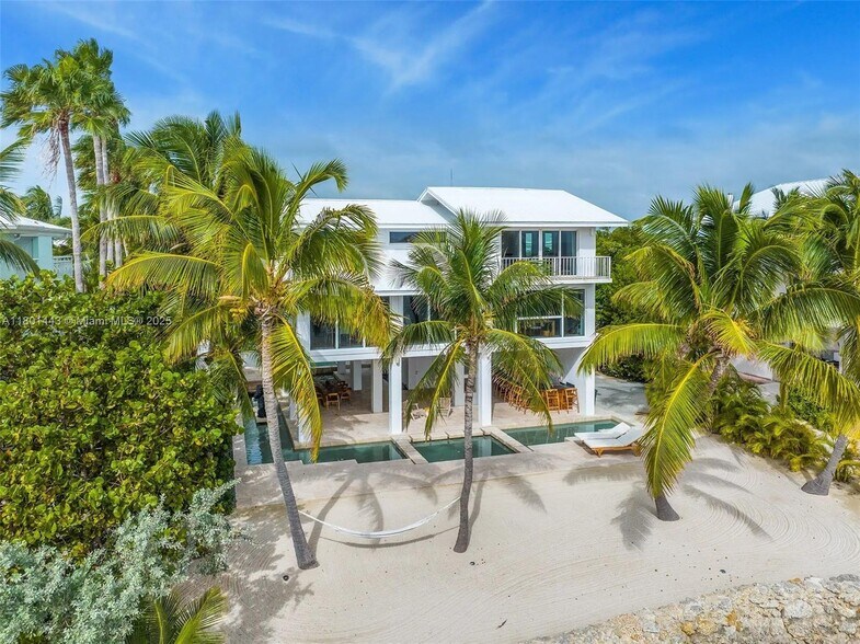 Building Photo - 60 Ocean Front Dr