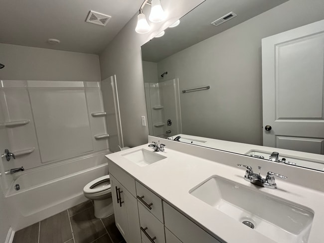 Building Photo - 2138 Terrawood Dr