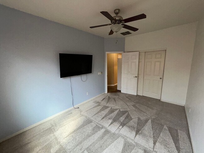 Building Photo - 4269 N 157th Ave