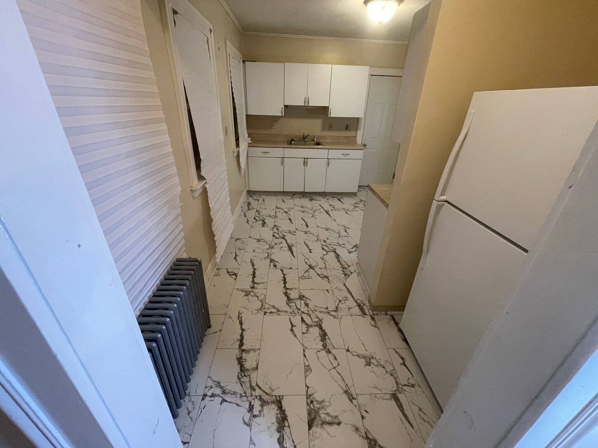 Building Photo - 25 Gorham Ave