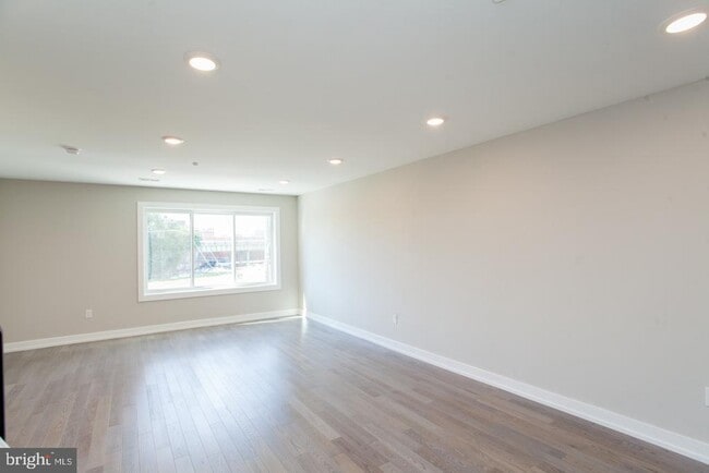 Building Photo - 1407 N 8th St