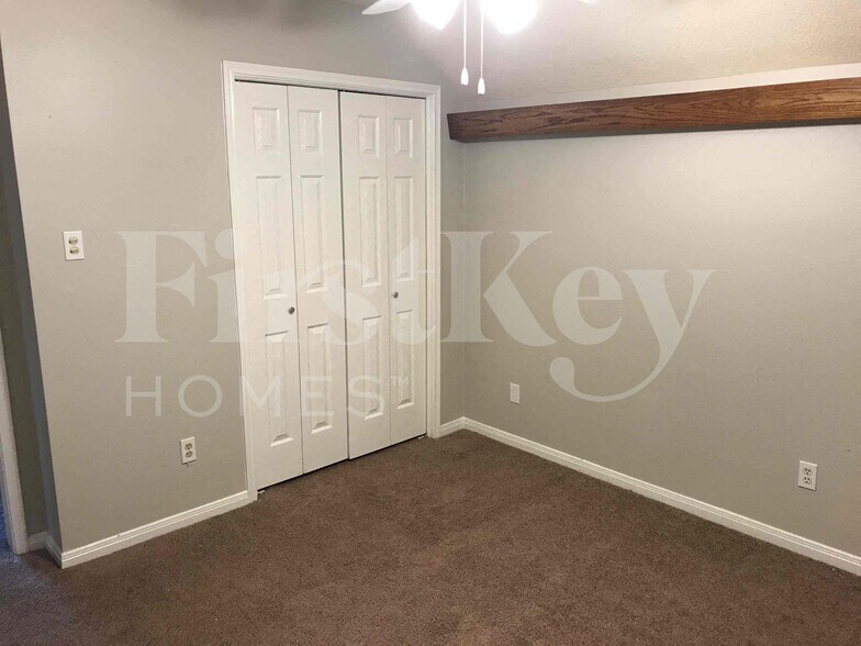 Building Photo - 4907 Pine Prairie Ln