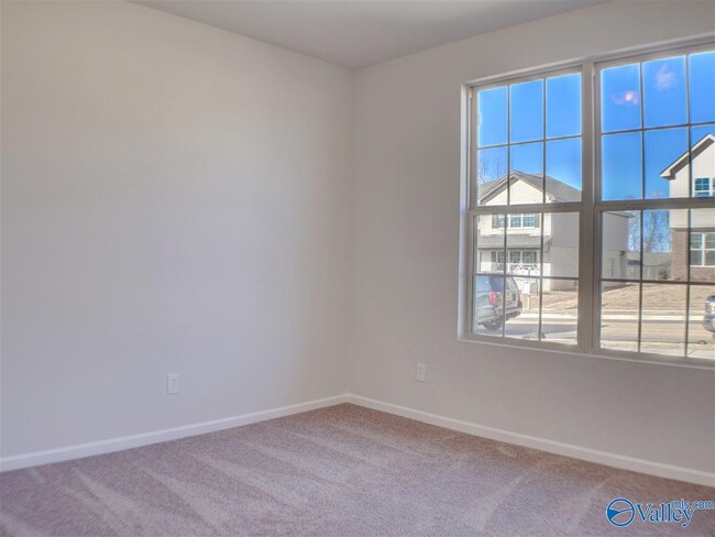 Building Photo - 105 Fern Valley Ct NW