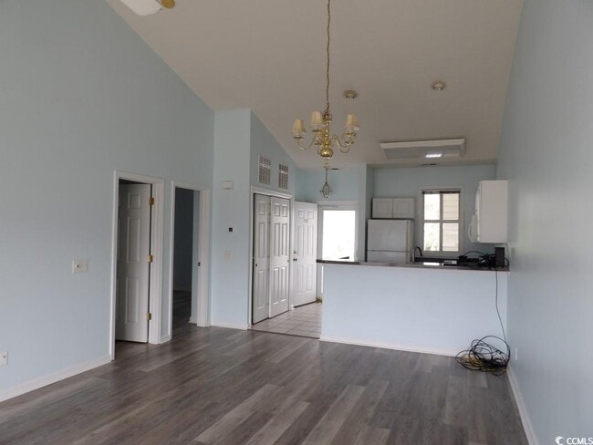 Building Photo - 901 W Port Dr