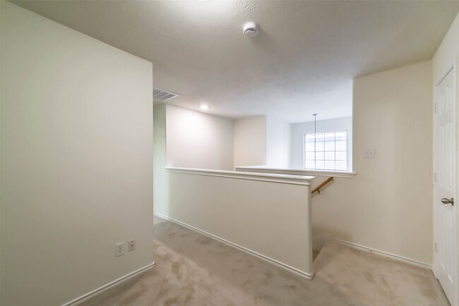Building Photo - 246 W Stedhill Loop