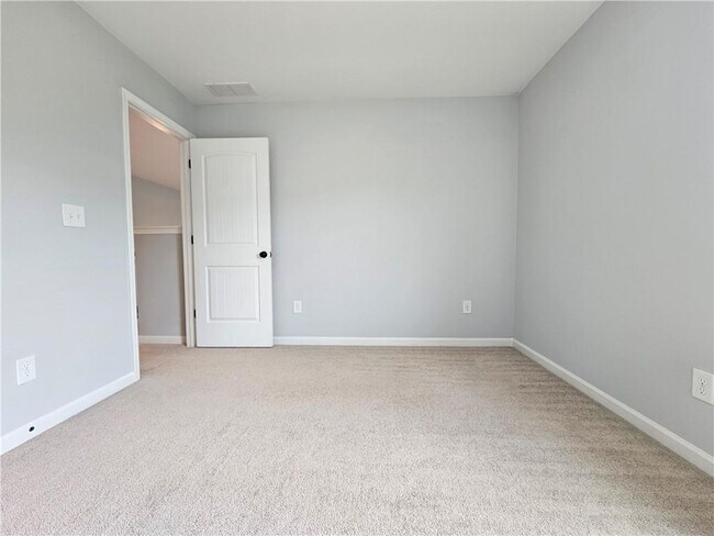 Building Photo - 3218 Leyden Ct