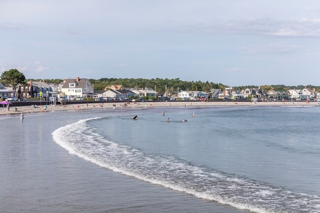 Building Photo - 159 Beach Ave