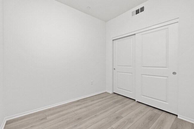 Building Photo - 4 bedroom - Pacific Ridge in Oceanside