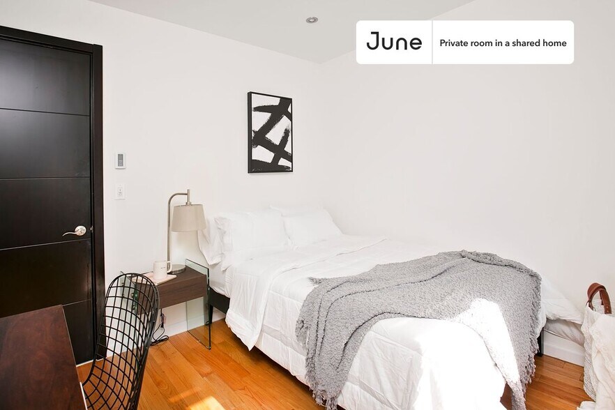 Primary Photo - Room in Shared 6 bed/2 bath home