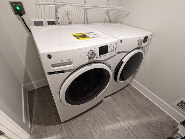 Your own washer and dryer! - 130 E State St