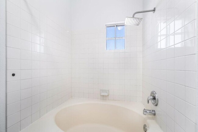 Building Photo - Silverado Ranch: Bright, Open Concept 3/2/2 Home with Downstairs Bedroom & Full Bath, Community Pool