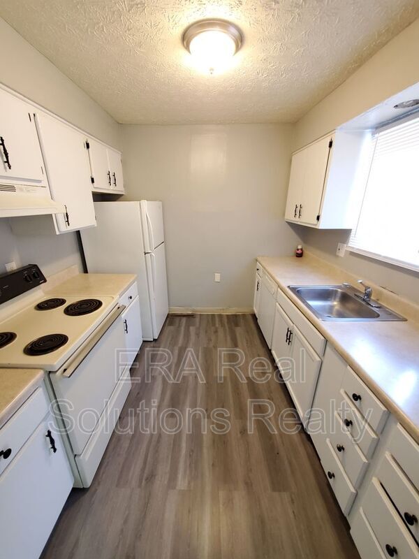 Building Photo - 2269 Courtright Rd