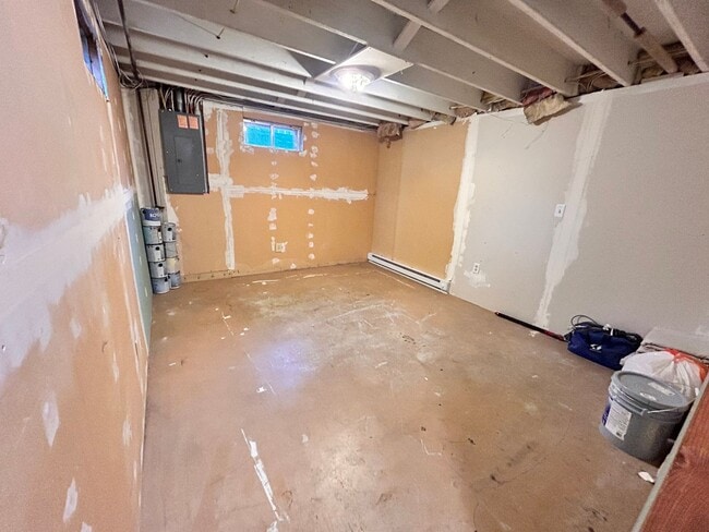 Building Photo - Charming 4 Bed, 2 Bath Home in Spokane Valley!