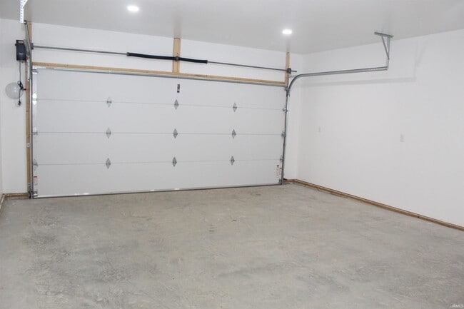 Building Photo - 1222 Esther Hills Lane