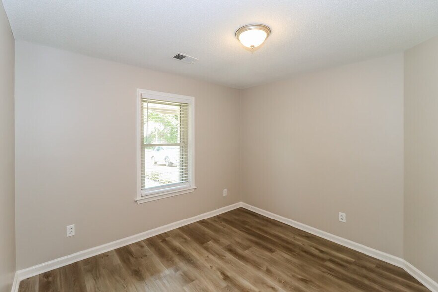 Building Photo - 1366 Sandy Stone Ln