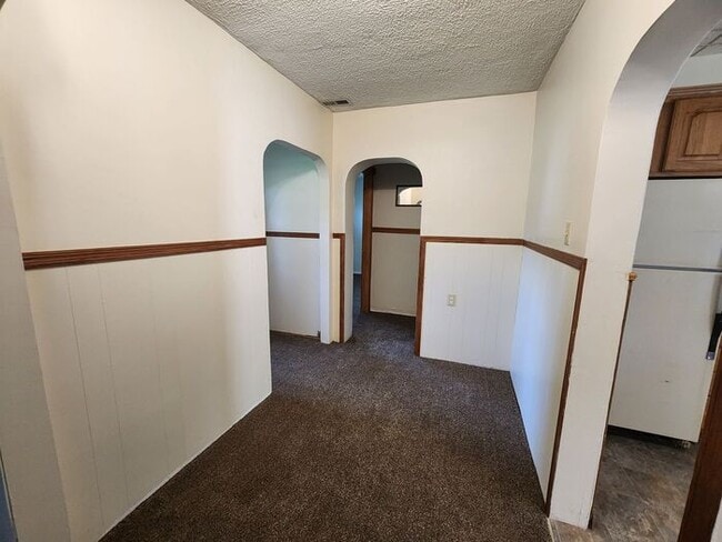 Building Photo - Charming 2-Bedroom Home On Terre Hautes North Side Near Terre Town School