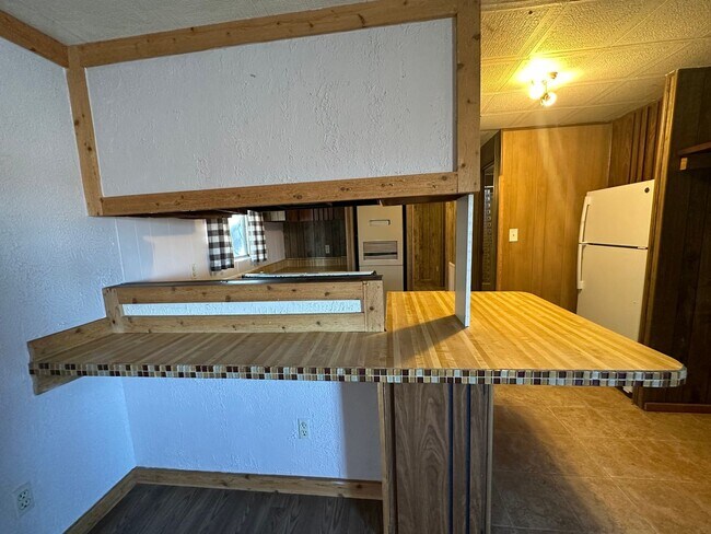 Building Photo - 1 Bedroom 1 Bathroom Mobile Home Duplex located in Aztec, NM
