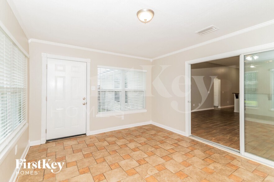 Building Photo - 8370 Watermill Blvd