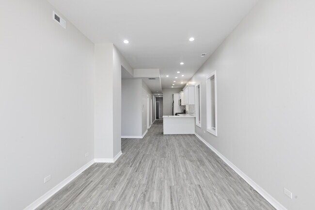 Building Photo - 3621 S Winchester Ave