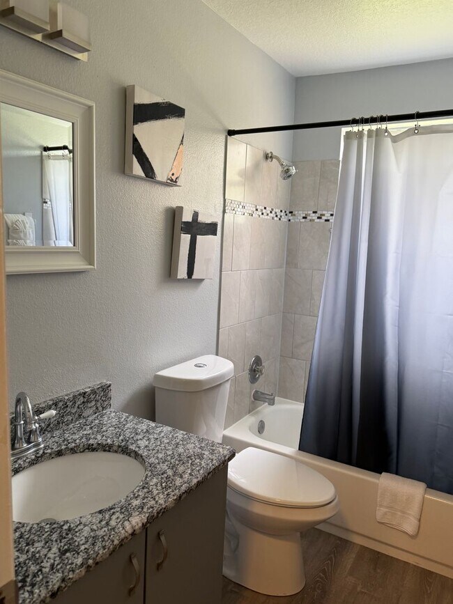 Building Photo - FURNISHED 3 bedroom 2 bath for rent lease 2444 Sweetwater Club Circle Unit #34 Kissimmee, FL 34747