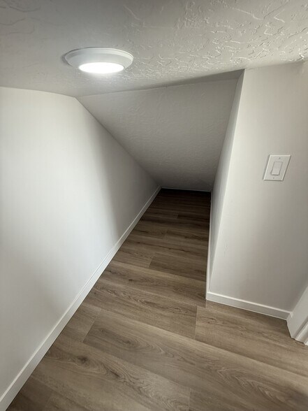 Building Photo - 2482 N Paintbrush Dr