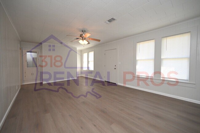 Building Photo - 722 Highway 3061