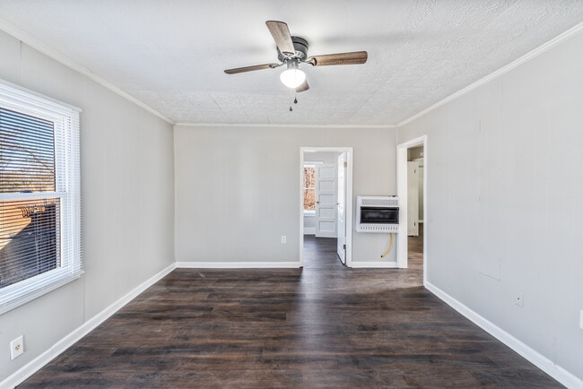 Building Photo - 207 Sunset Ave