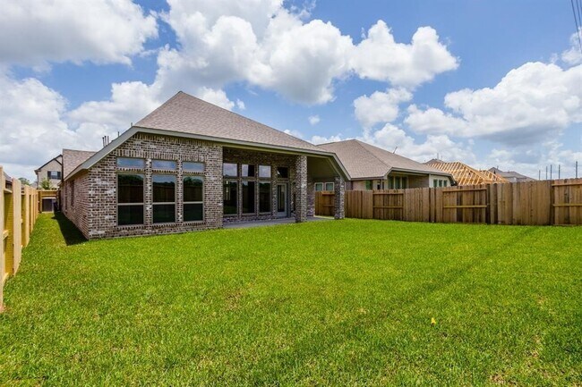 Building Photo - 1639 Rosedale Dr