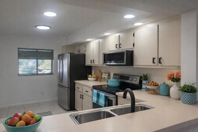 Building Photo - 3178 Via Poinciana