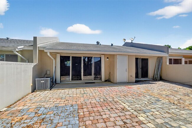 Building Photo - 10366 SW 208th Ln
