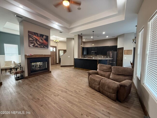 Building Photo - 10933 N Runway Cir