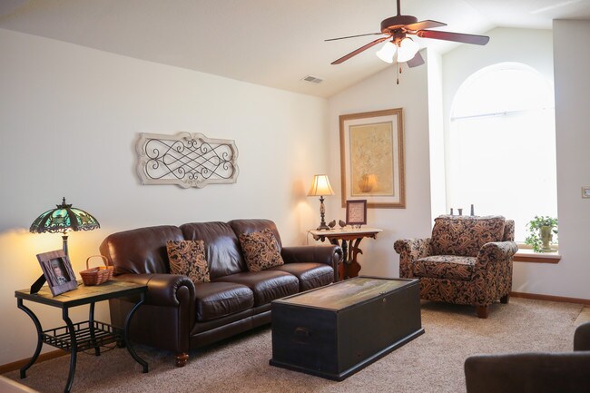 Building Photo - Crossings at Bellbrook Villas