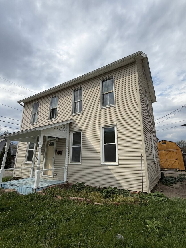 Building Photo - 36 Spring St