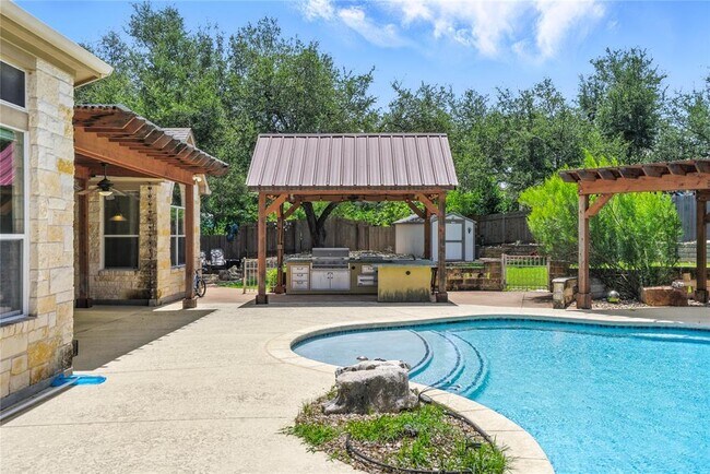 Building Photo - 208 Raindance Cove